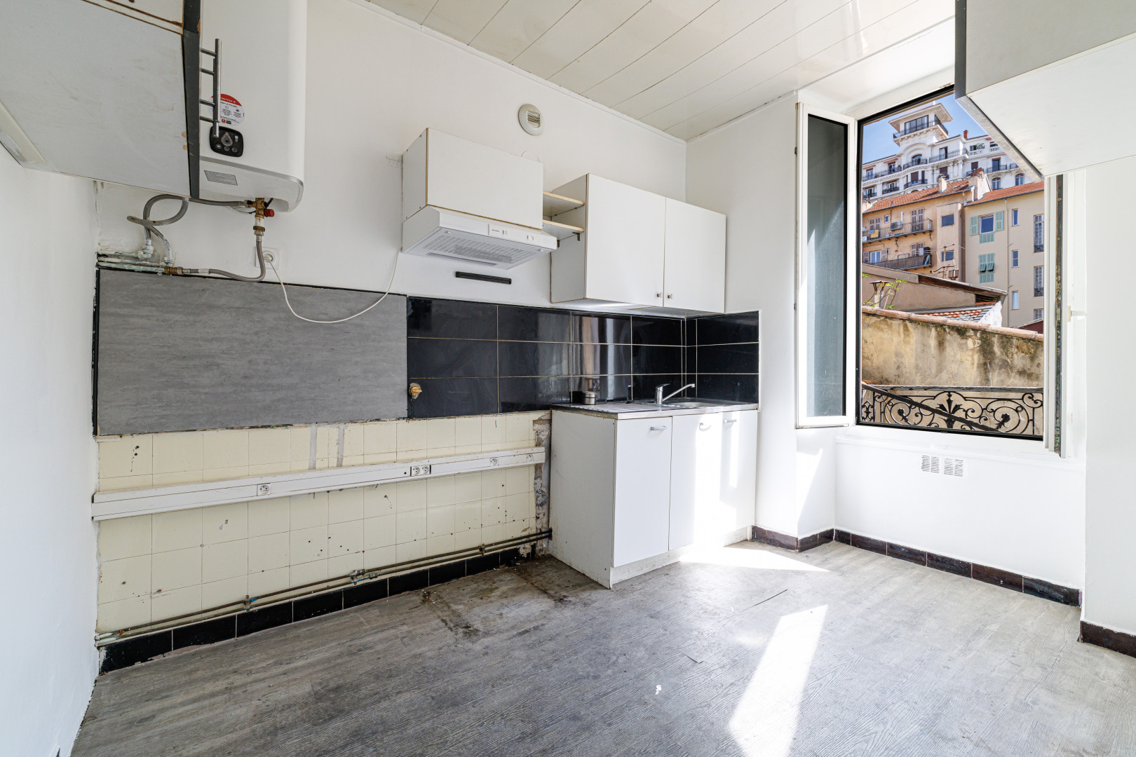 
                                                Vente
                                                 .