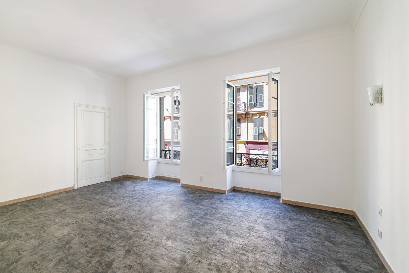 
                                                Vente
                                                 .