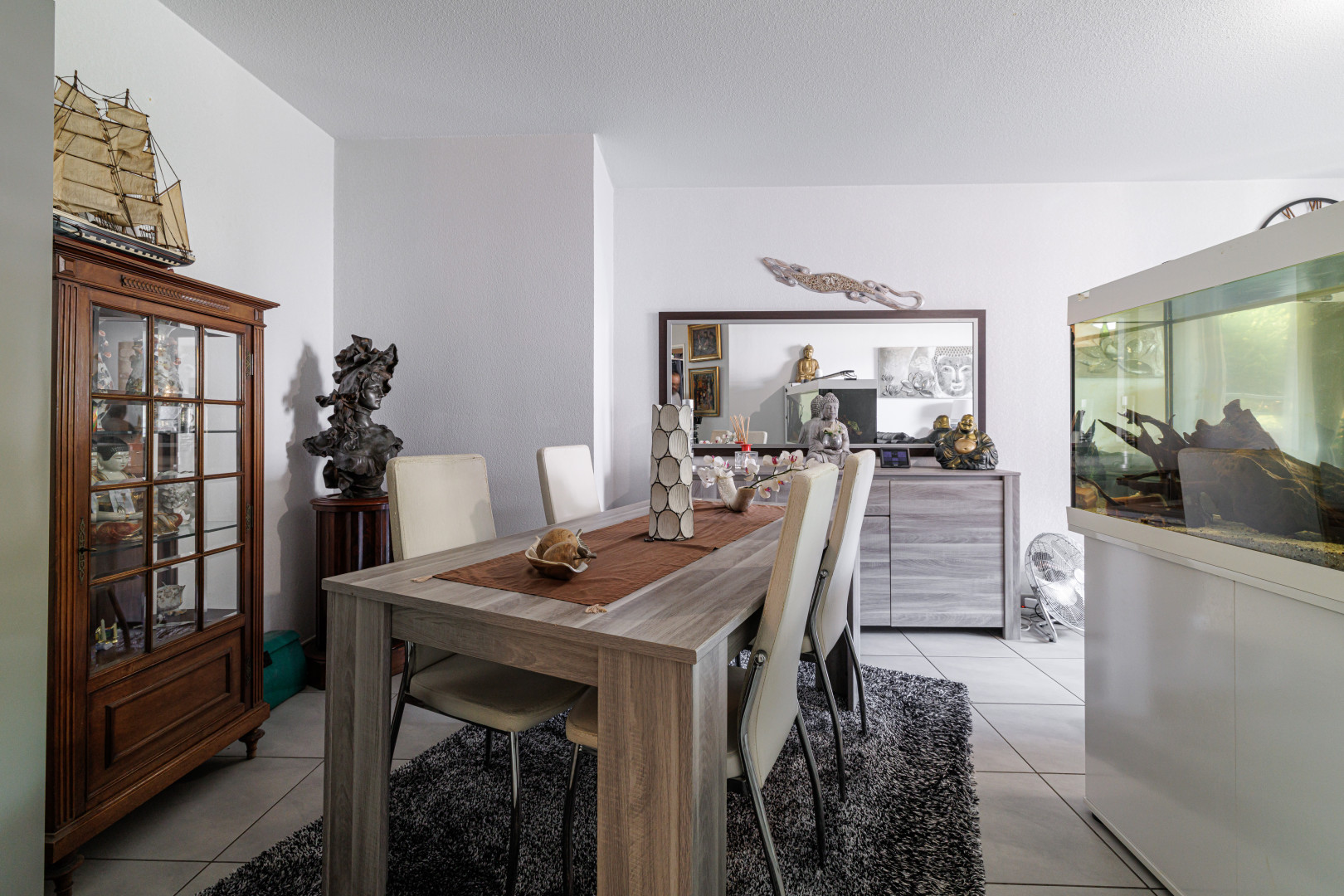 
                                                Vente
                                                 .