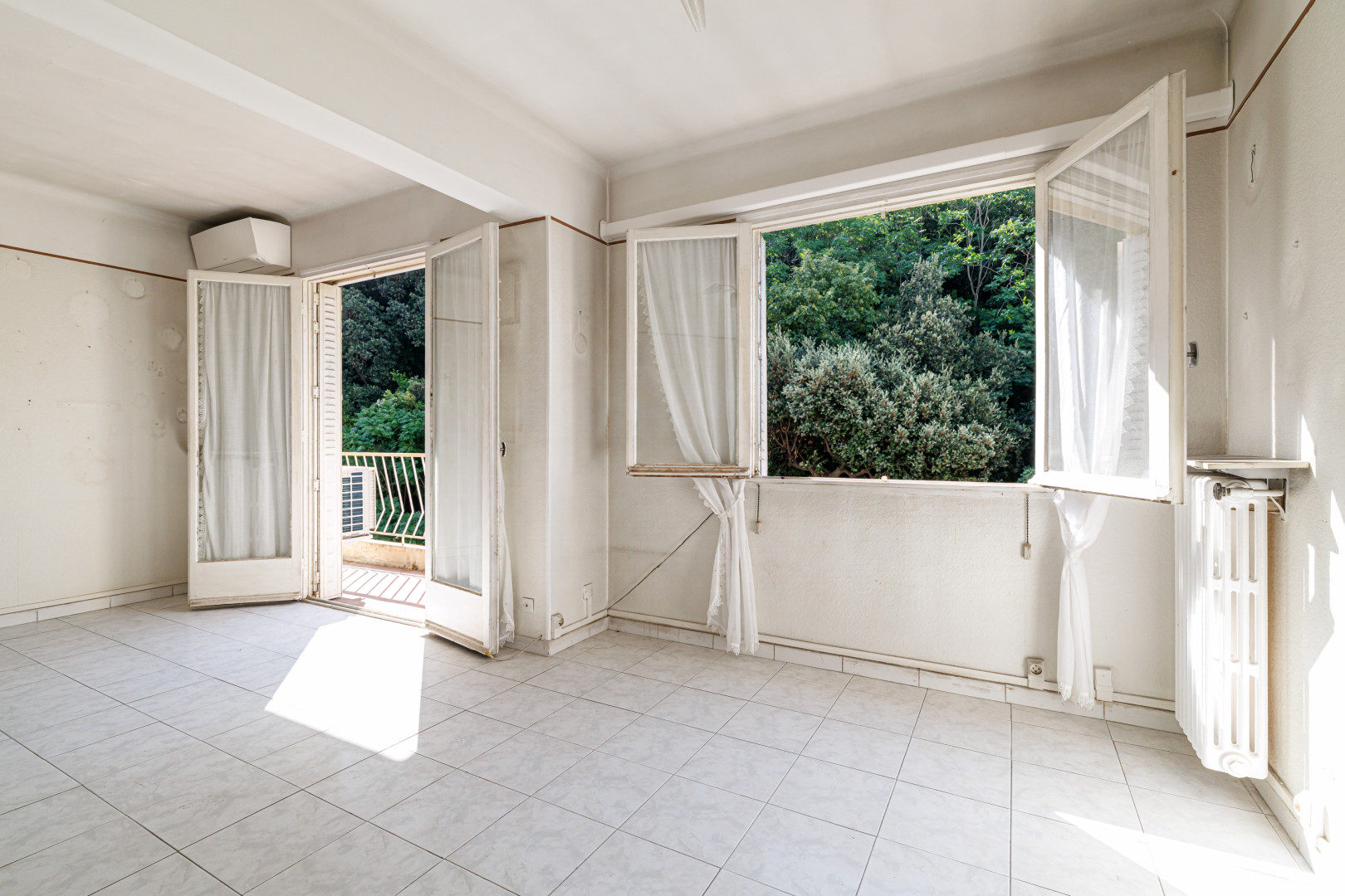 
                                                Vente
                                                 .