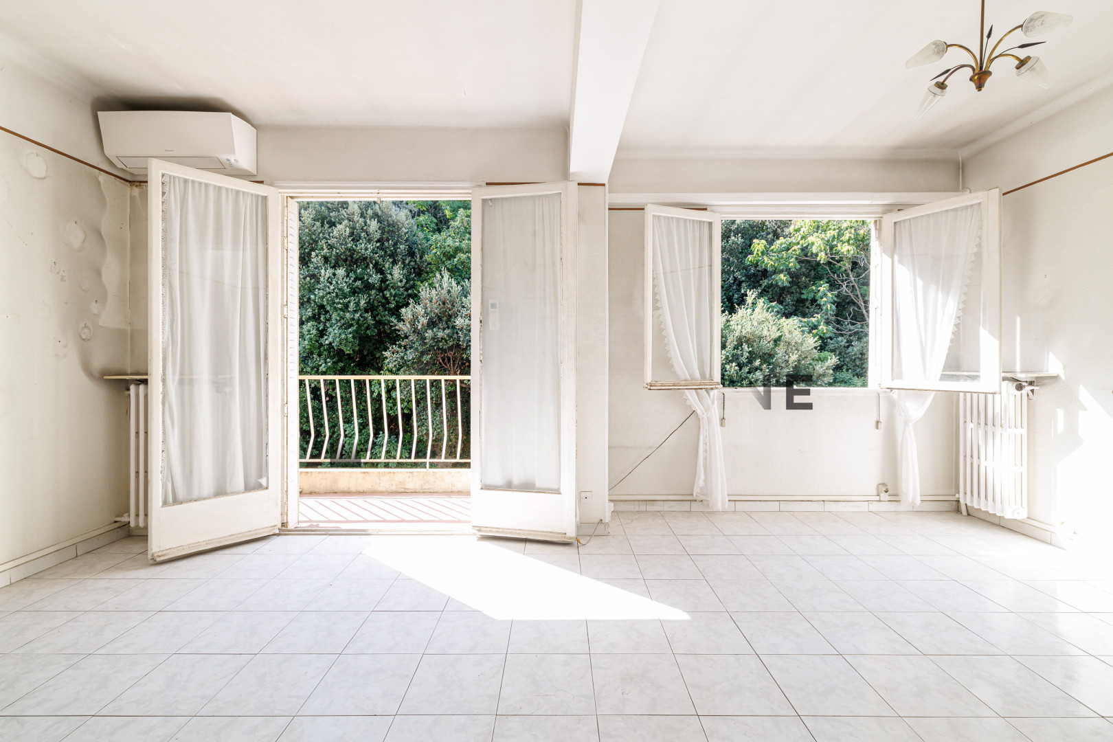 
                                                Vente
                                                 .