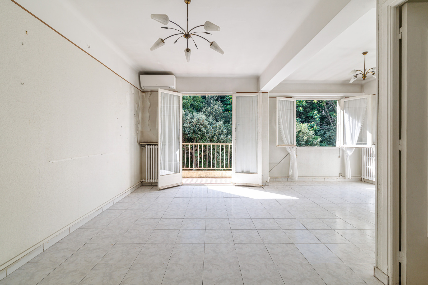 
                                                Vente
                                                 .