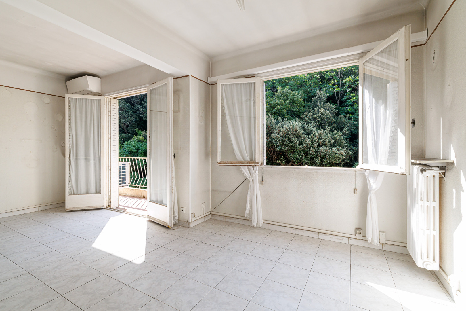 
                                                Vente
                                                 .