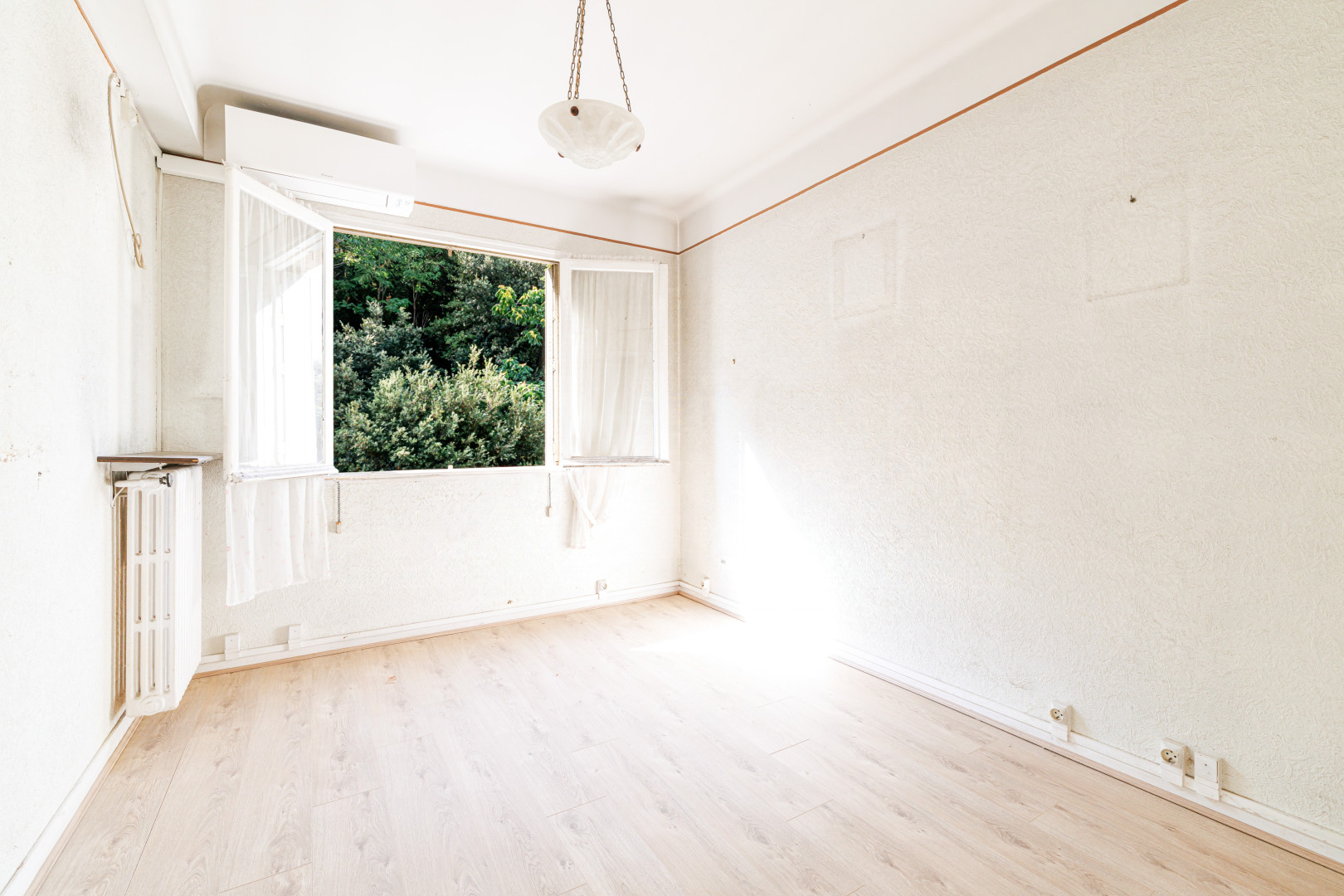 
                                                Vente
                                                 .