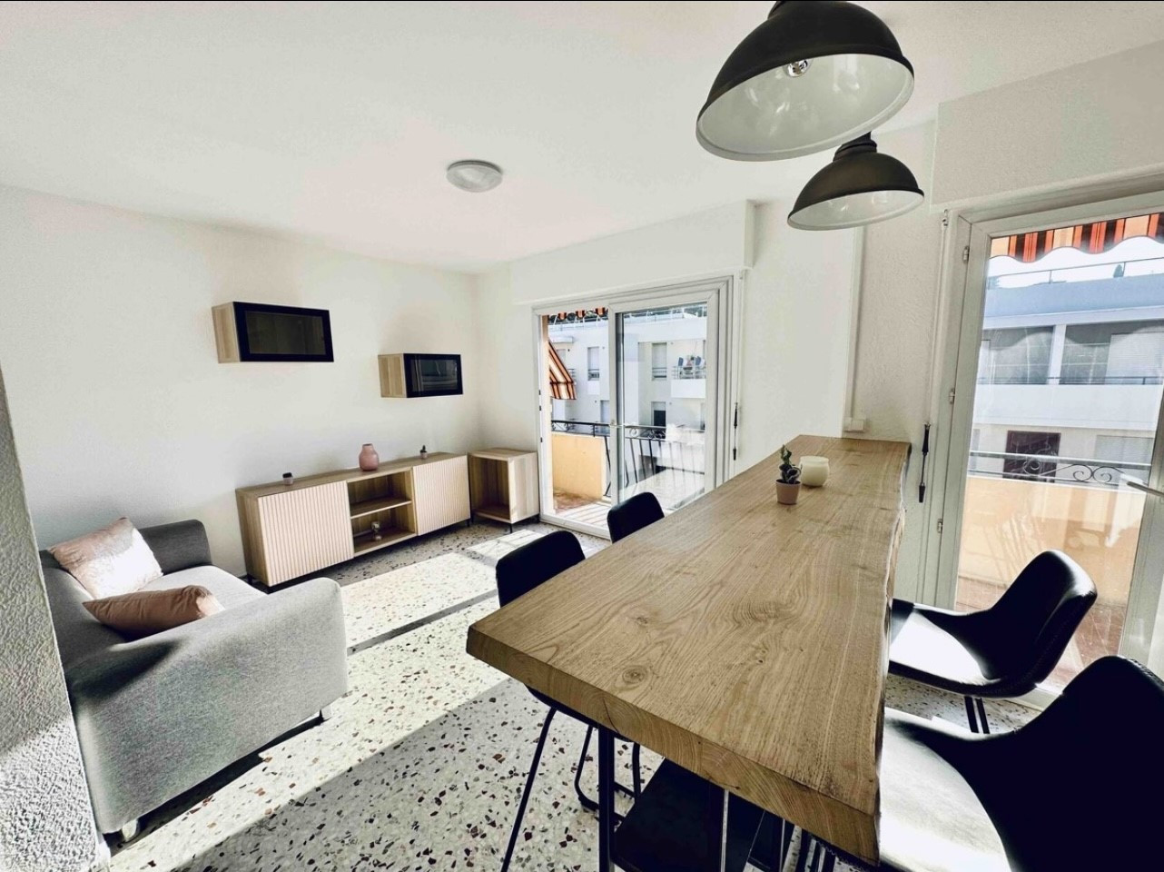 
                                                Location
                                                 .