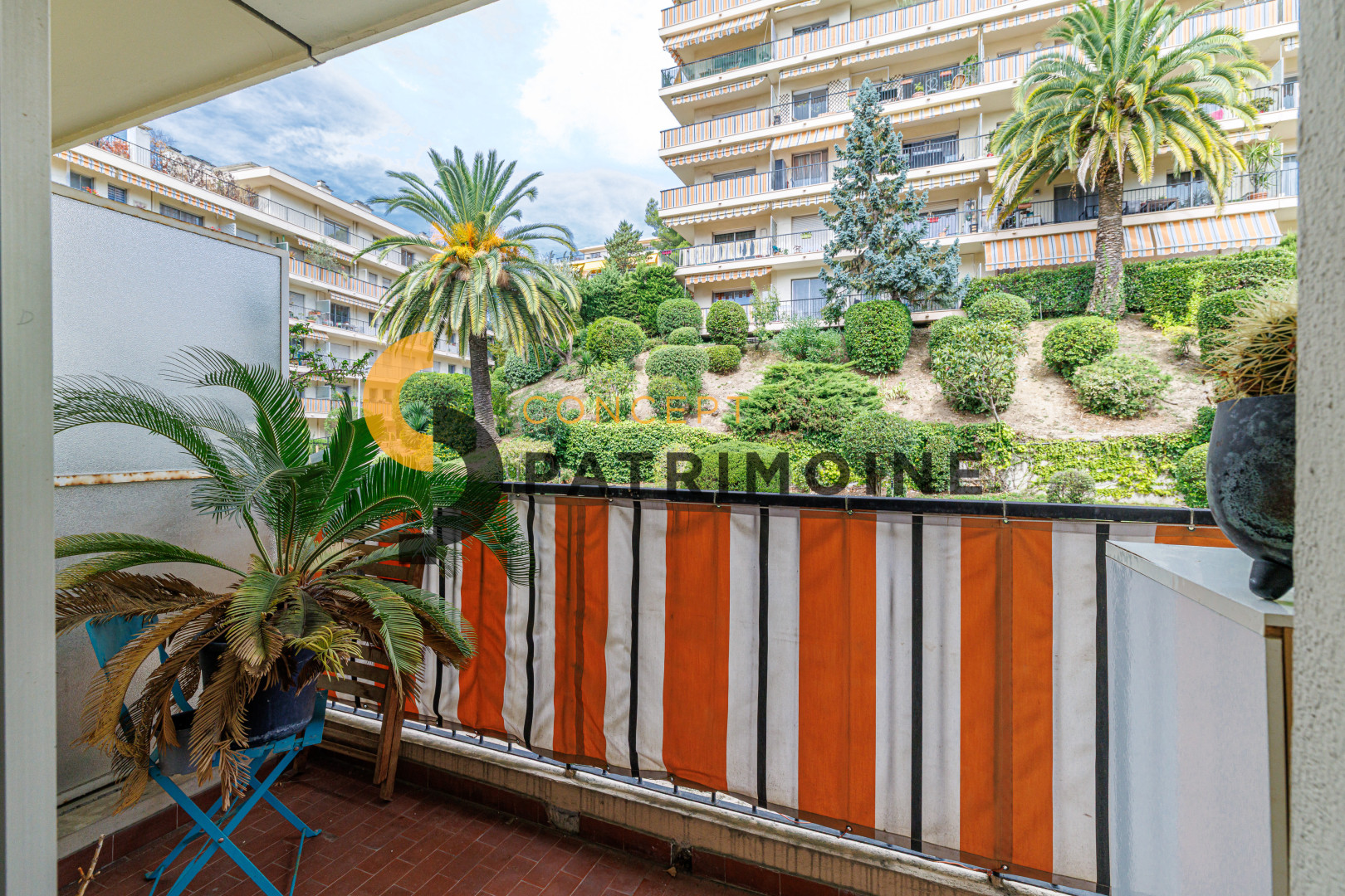 
                                                Vente
                                                 .