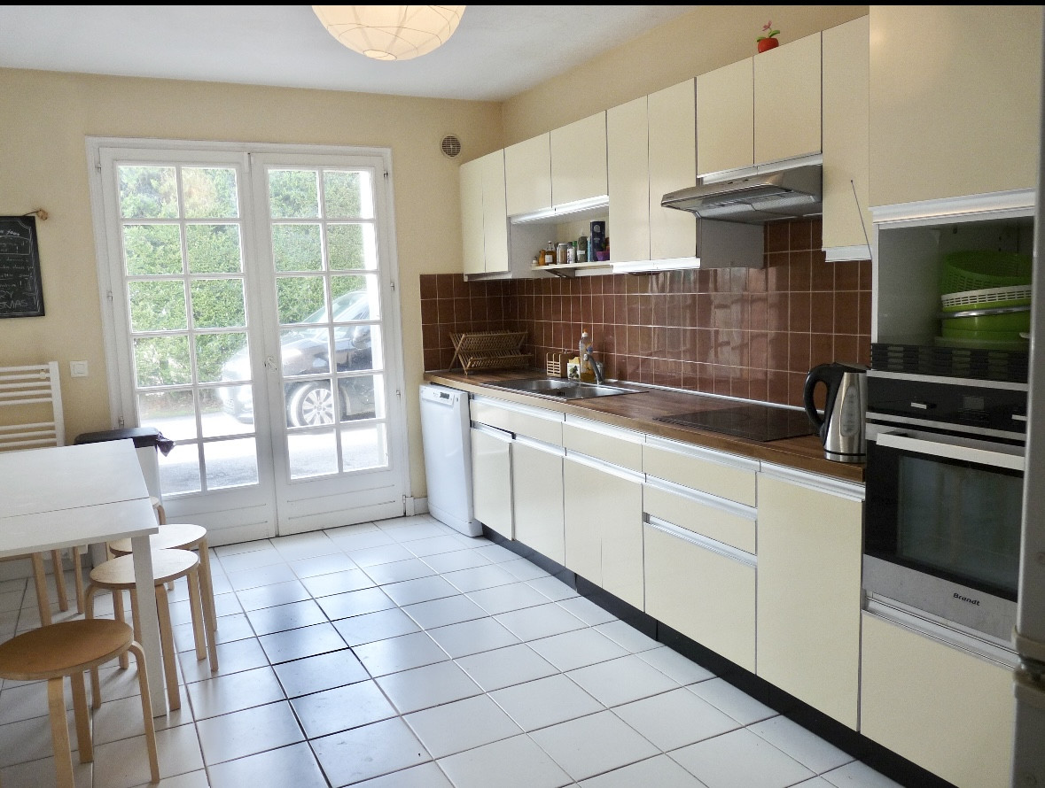 
                                                Vente
                                                 .