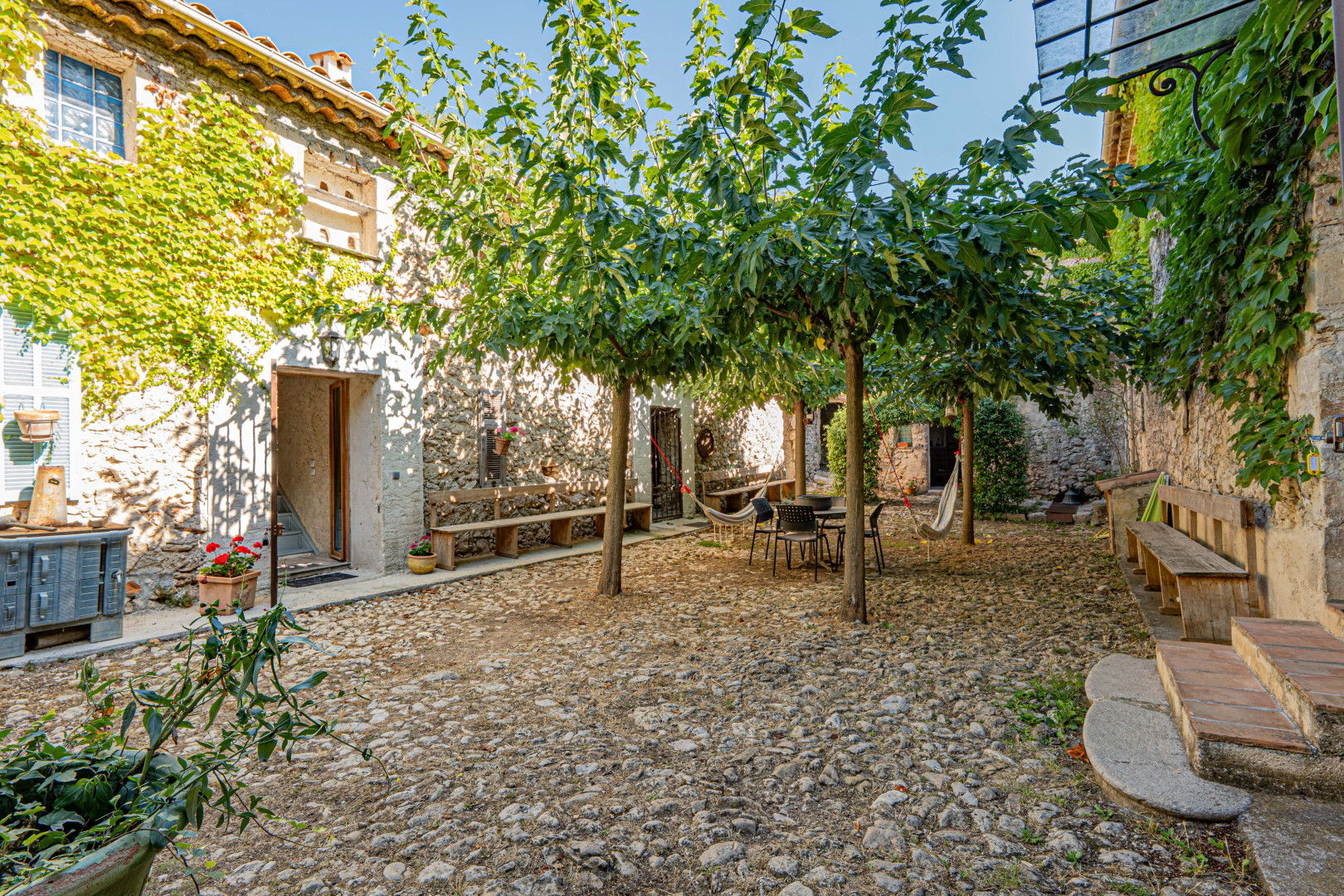 
                                                Vente
                                                 .