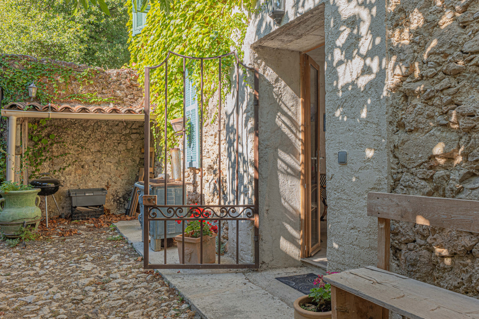 
                                                Vente
                                                 .