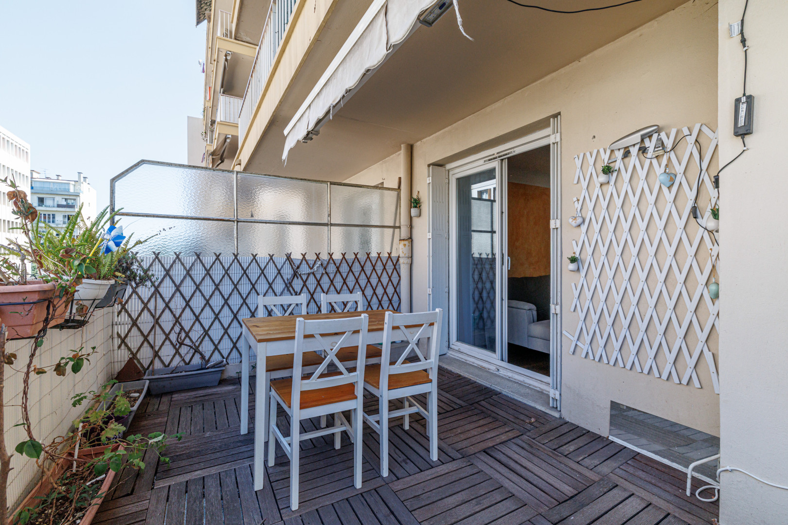 
                                                Vente
                                                 .