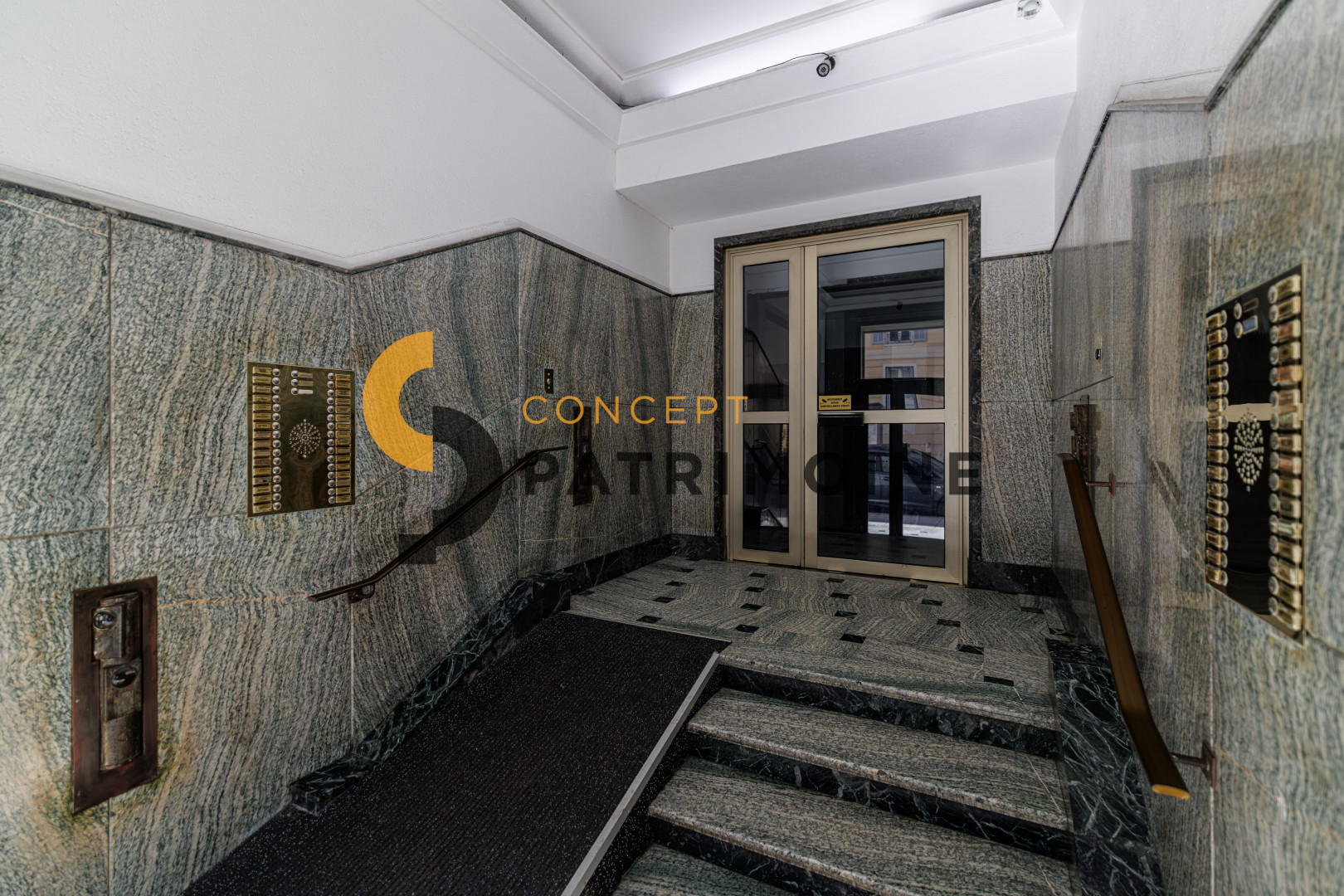 
                                                Vente
                                                 .