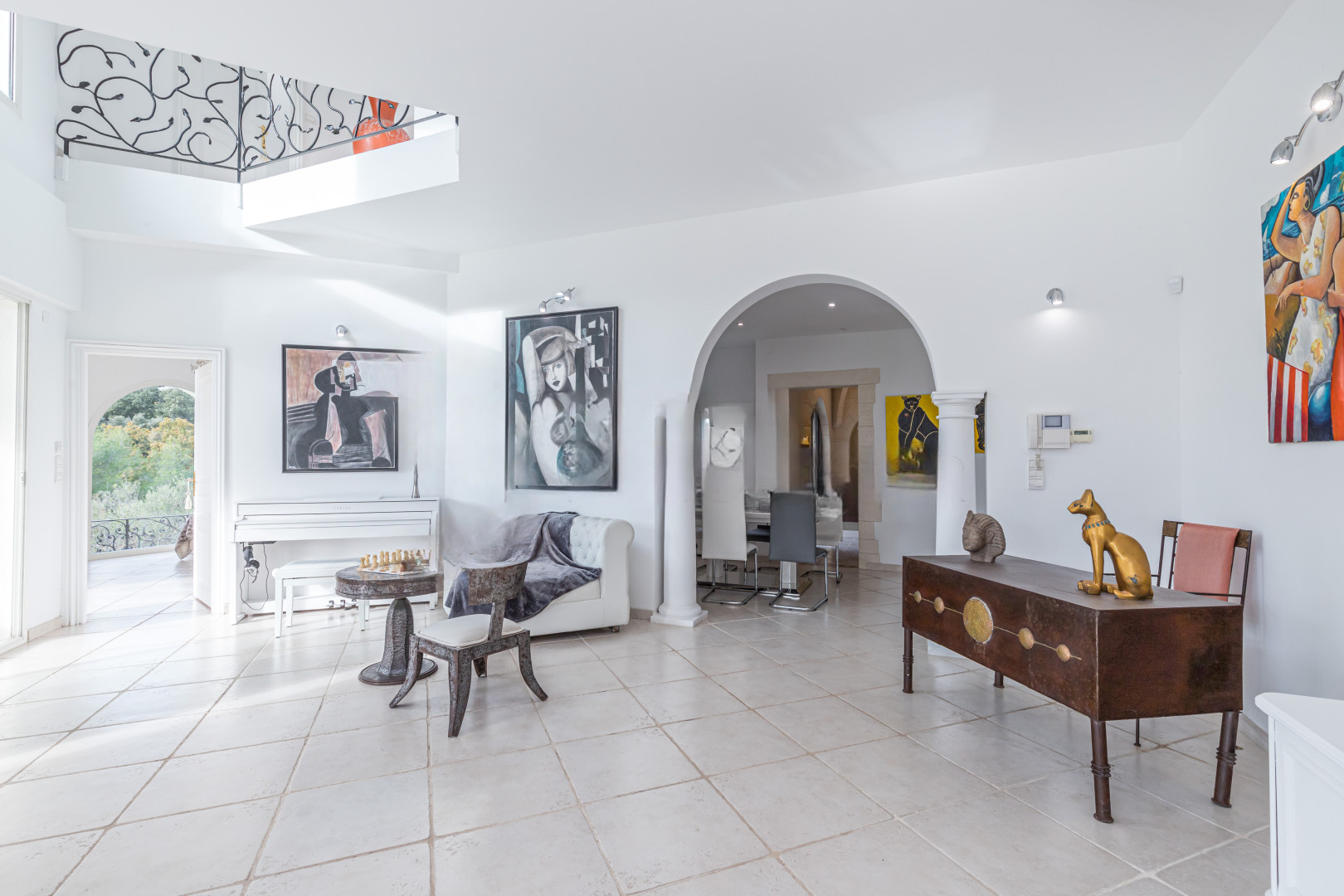 
                                                Location
                                                 .