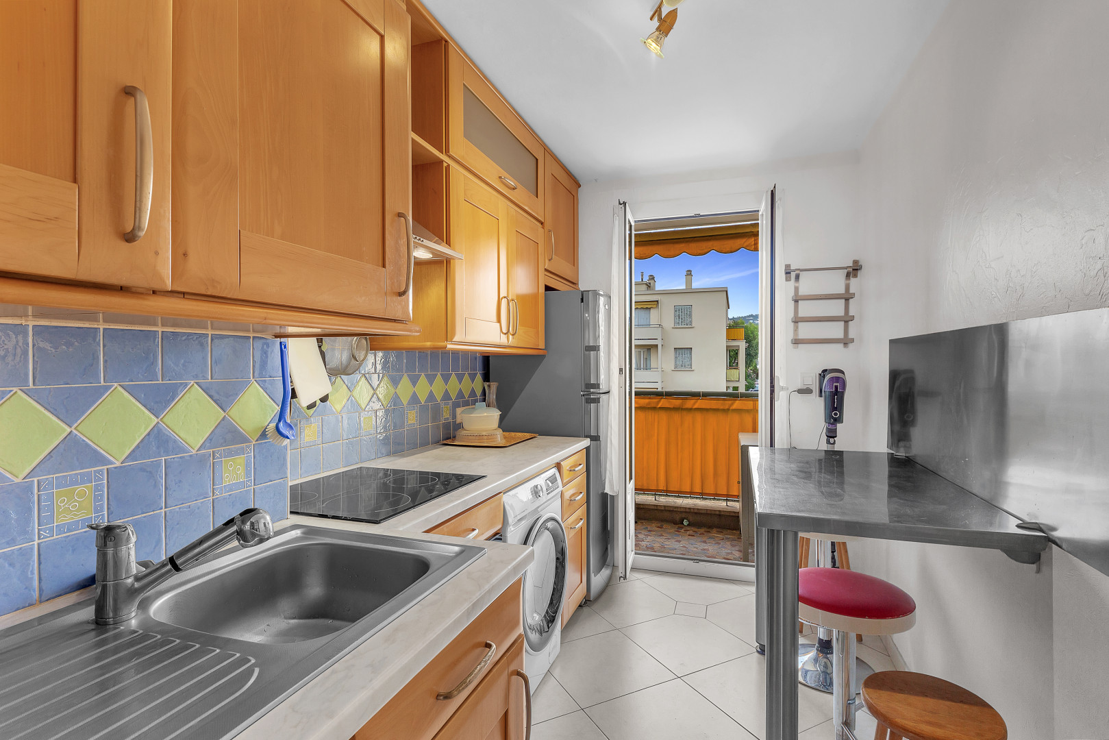 
                                                Location
                                                 .