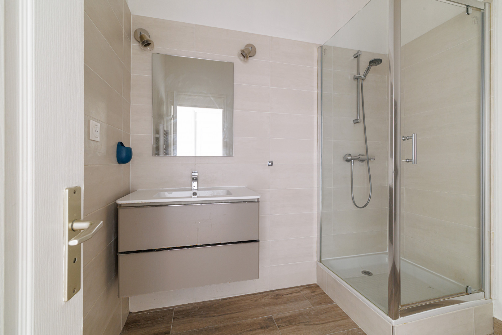 
                                                Vente
                                                 .