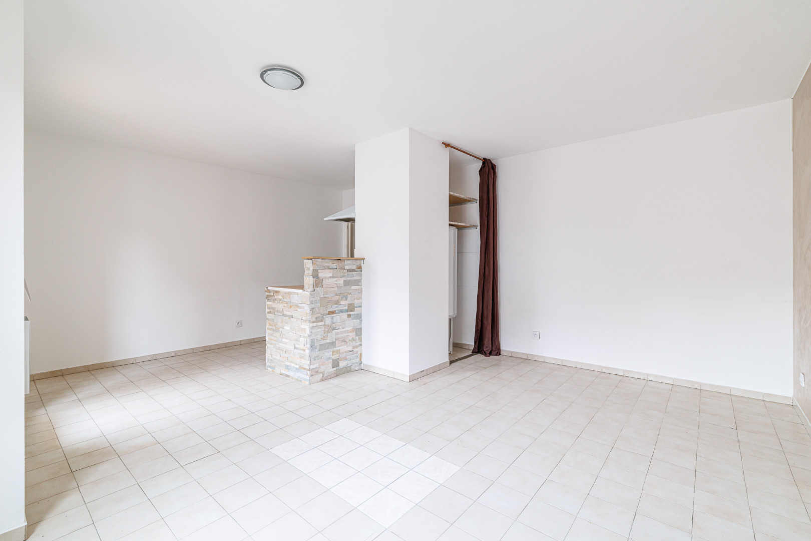 
                                                Vente
                                                 .