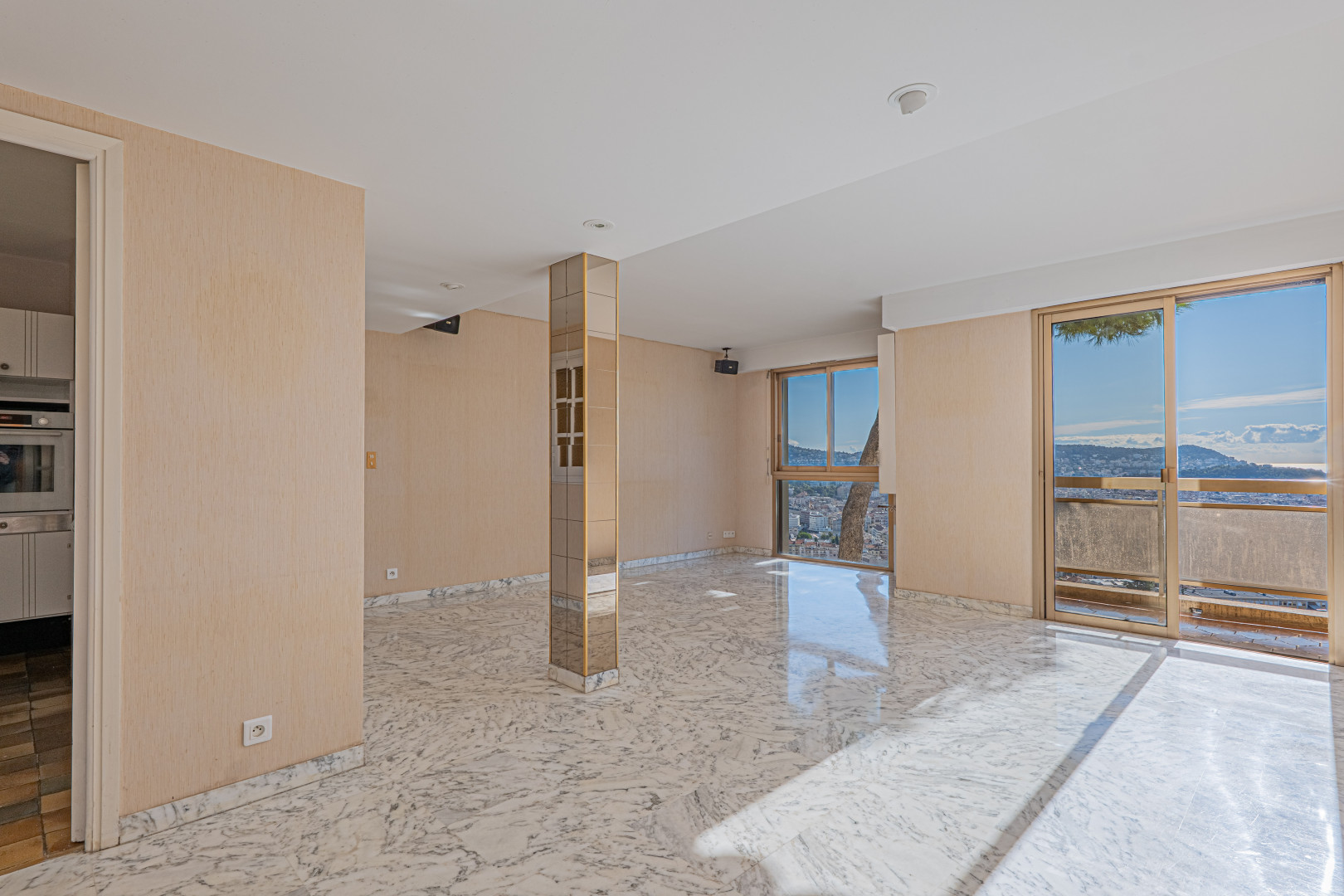 
                                                Vente
                                                 .