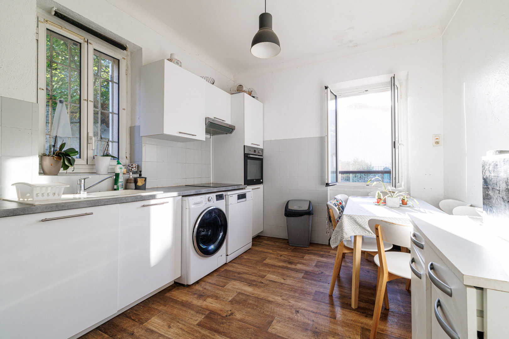 
                                                Vente
                                                 .