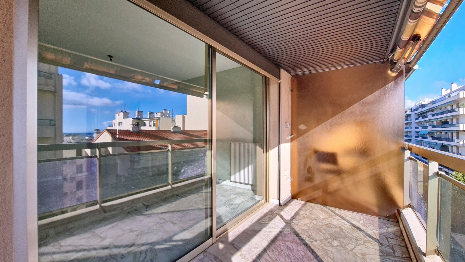 
                                                Vente
                                                 .