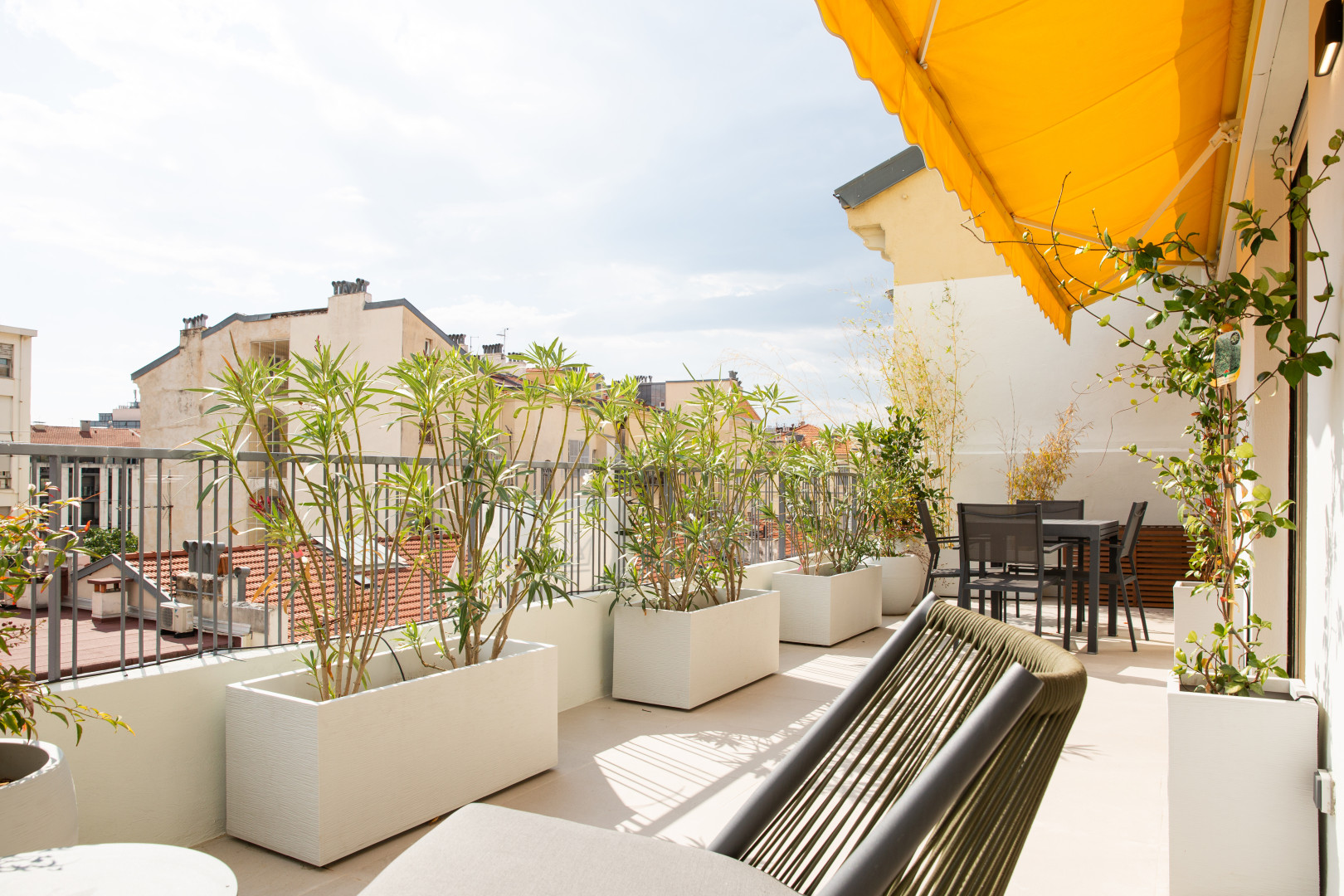 
                                                Vente
                                                 .