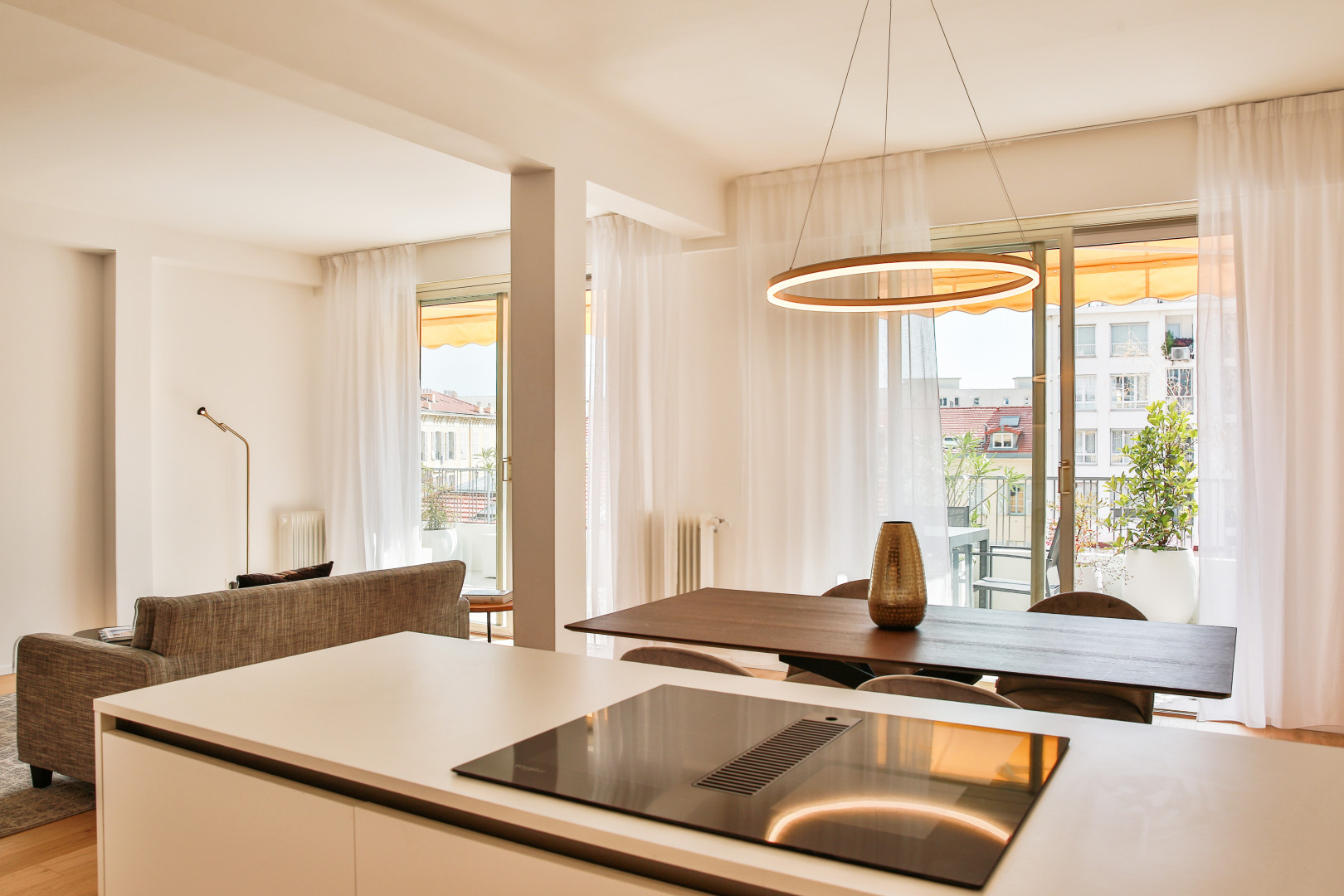 
                                                Vente
                                                 .