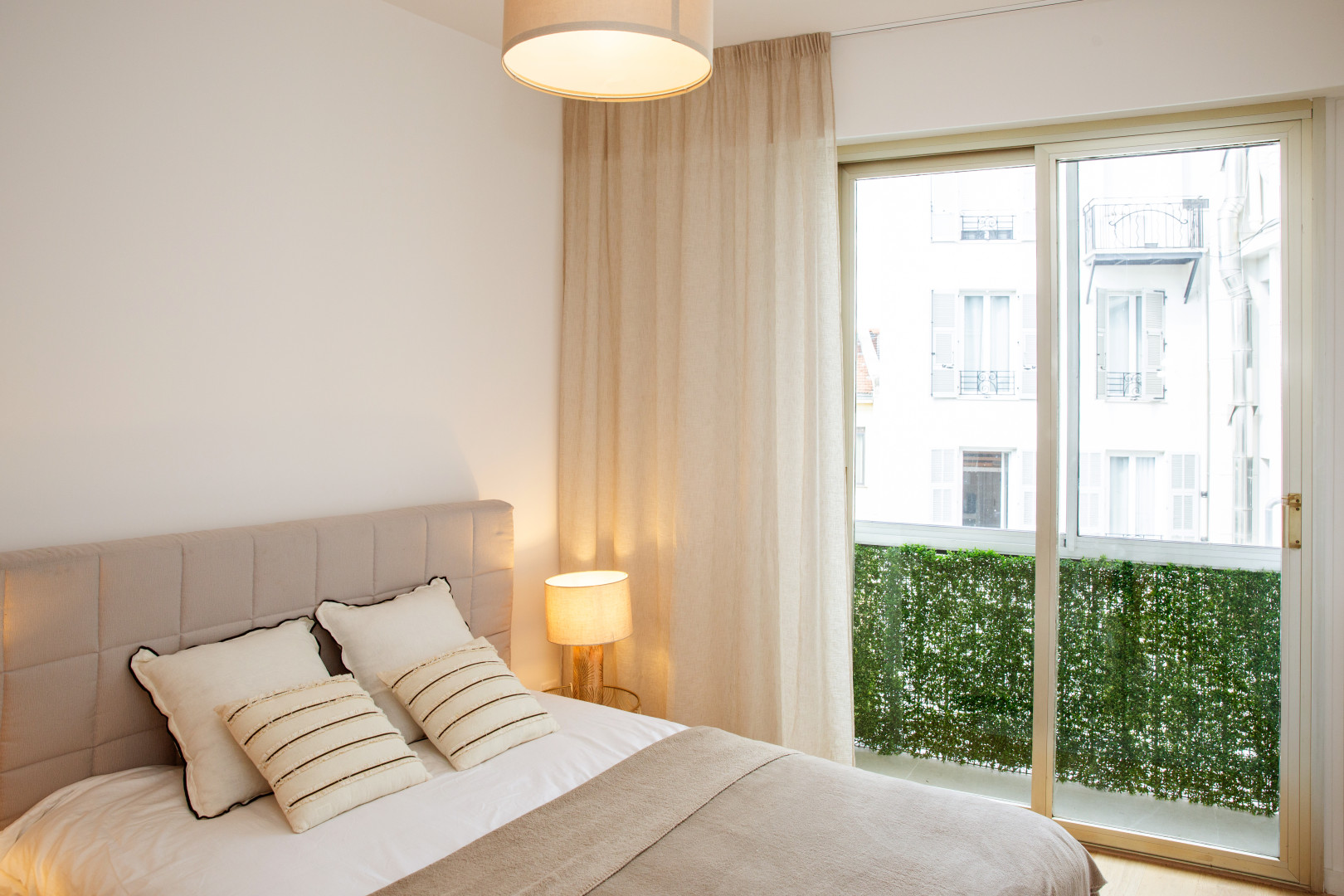 
                                                Vente
                                                 .