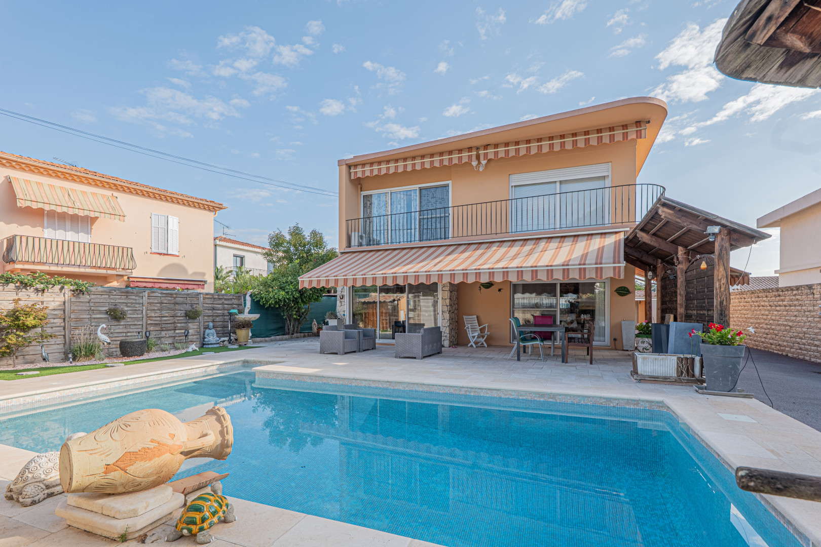 
                                                Vente
                                                 .