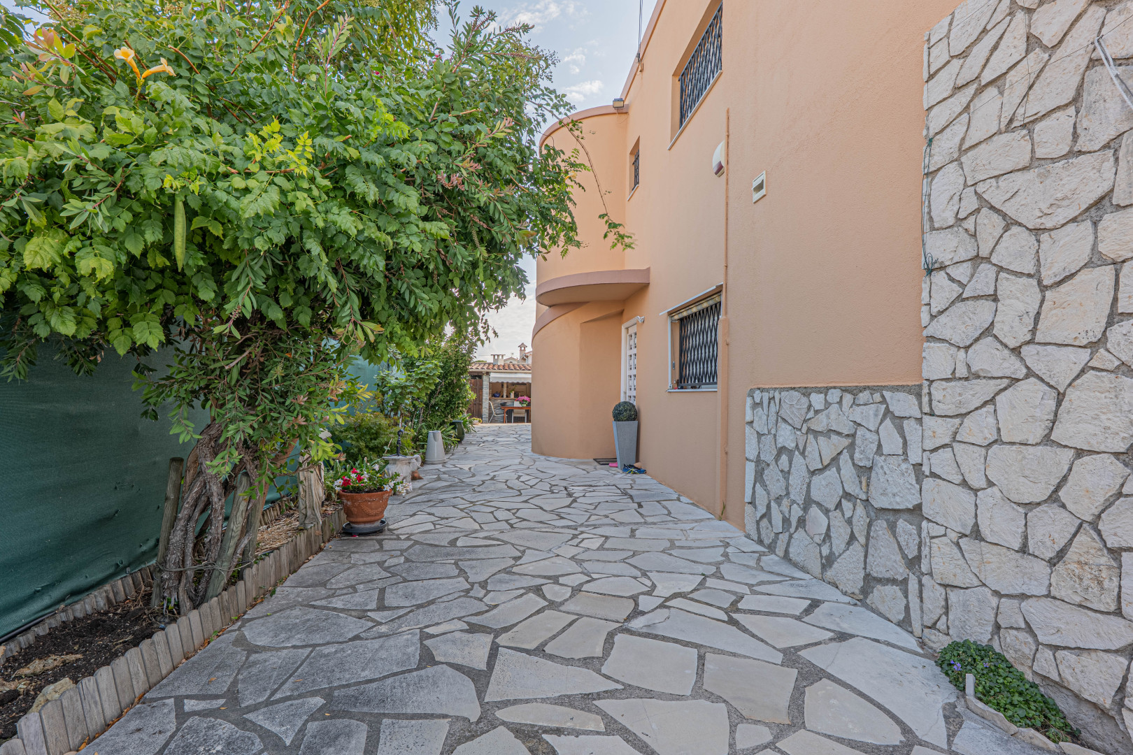 
                                                Vente
                                                 .