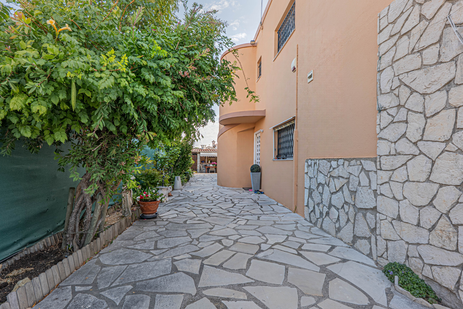 
                                                Vente
                                                 .