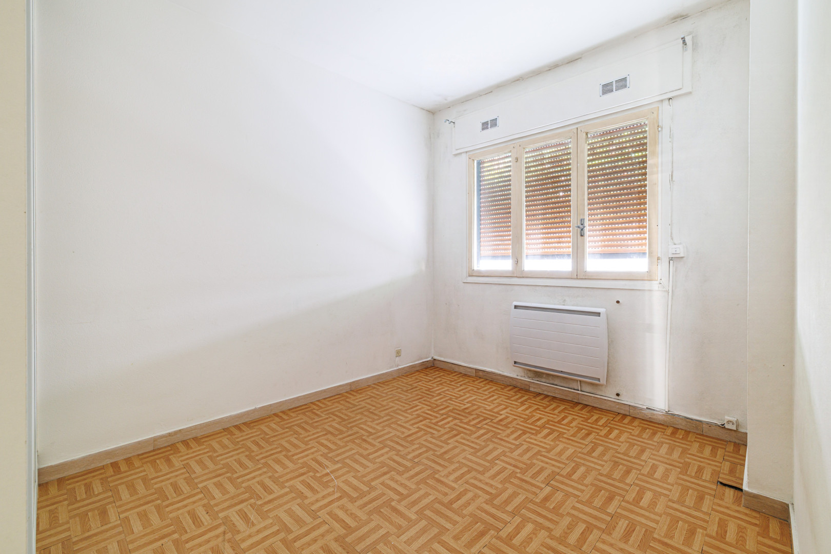 
                                                Vente
                                                 .