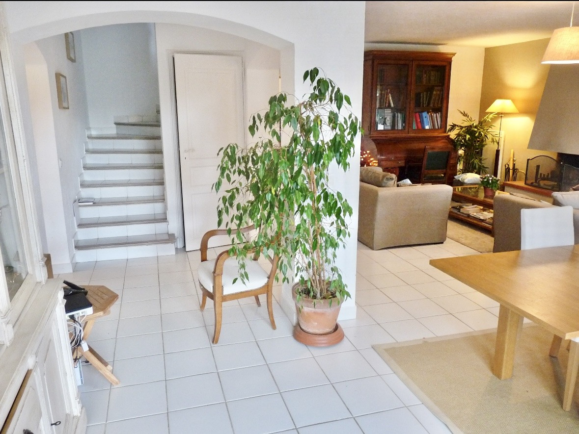 
                                                Vente
                                                 .