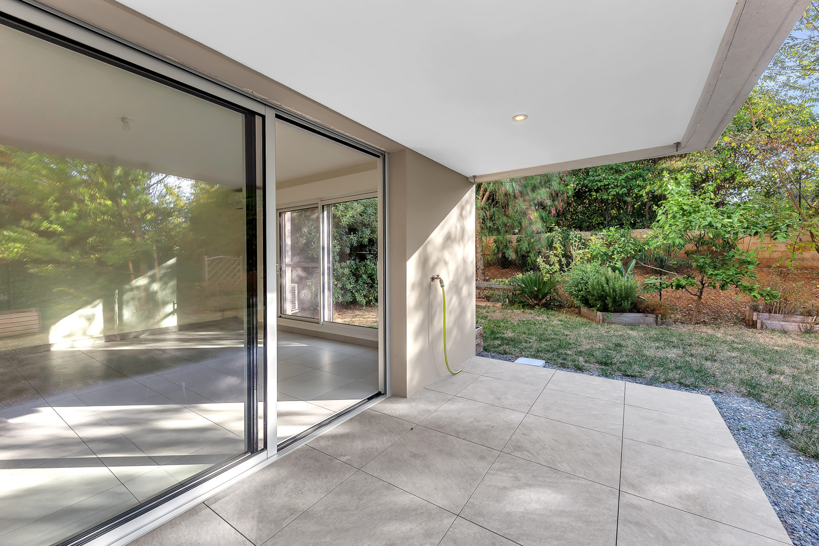 
                                                Vente
                                                 .