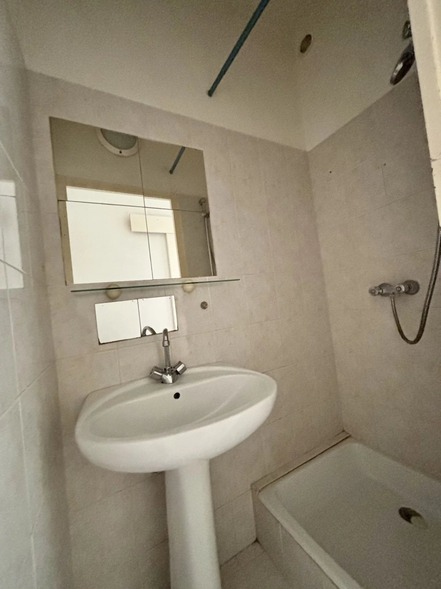 
                                                Vente
                                                 .