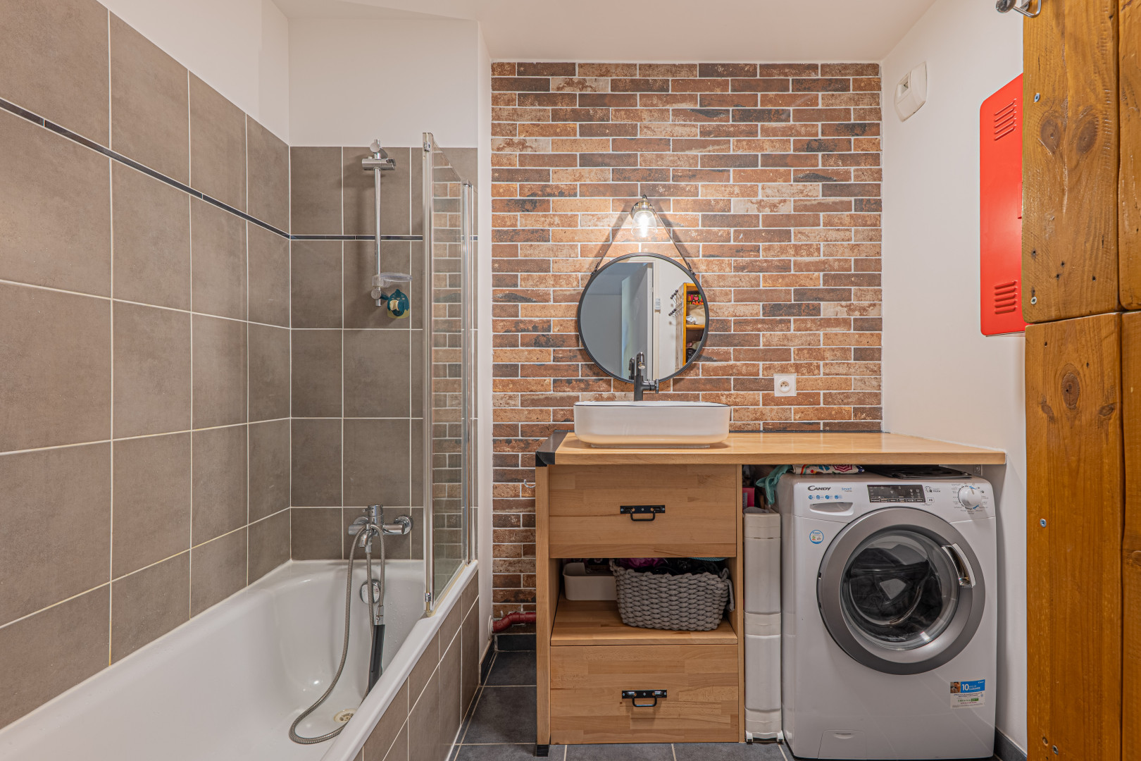 
                                                Vente
                                                 .