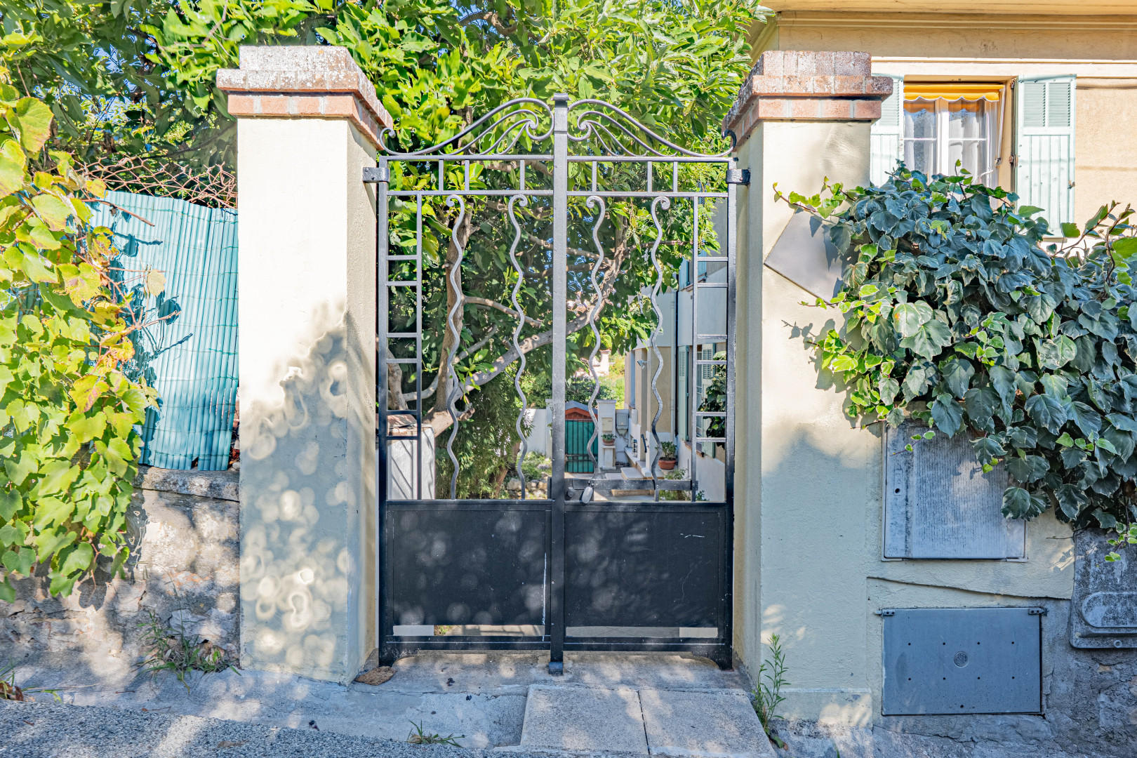 
                                                Vente
                                                 .