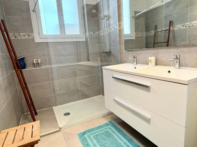 
                                                Vente
                                                 .