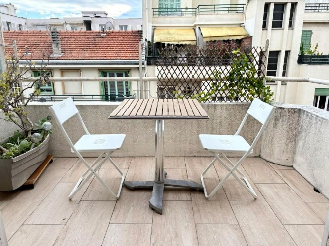 
                                                Vente
                                                 .