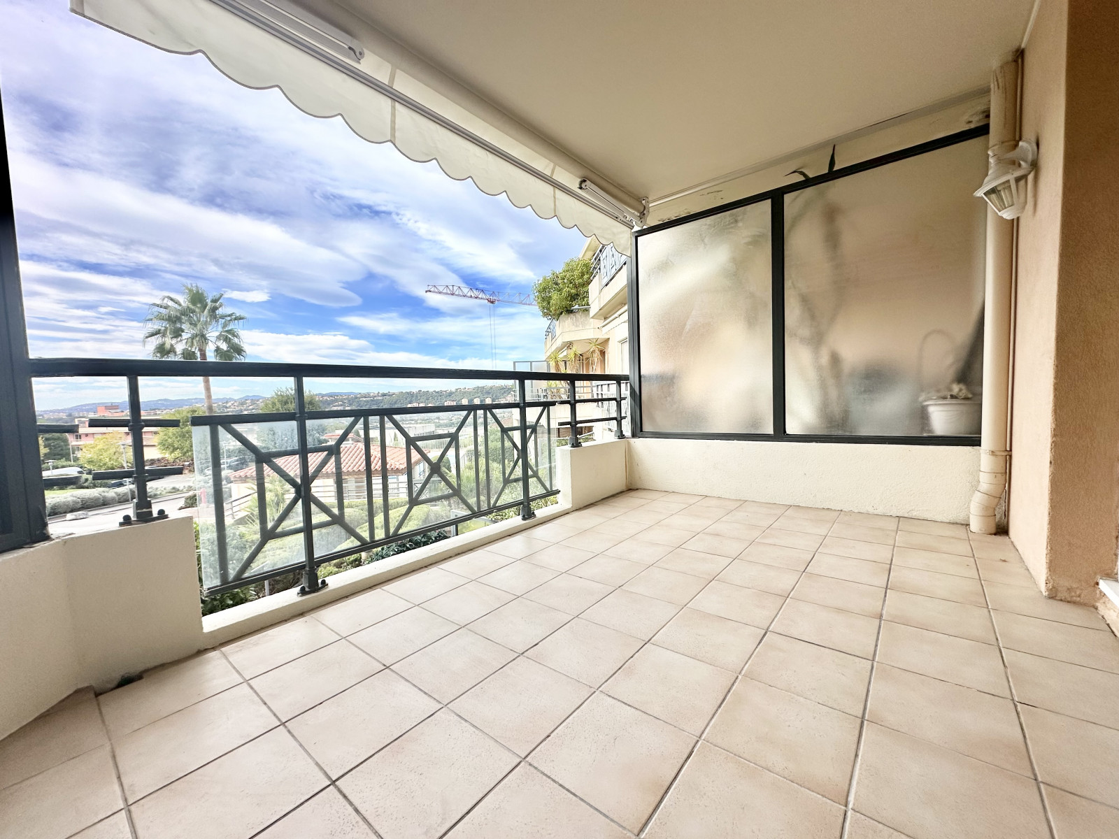 
                                                Vente
                                                 .