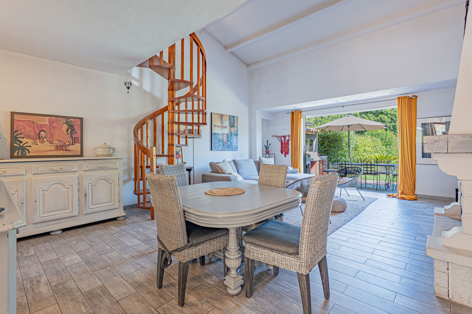 Vente
                                                 .