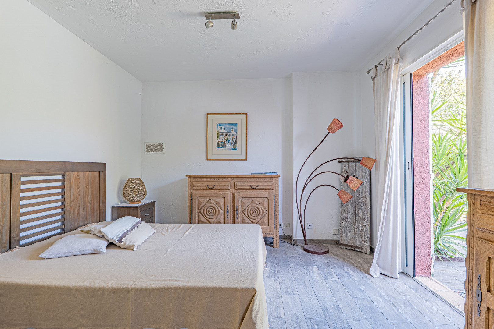 Vente
                                                 .