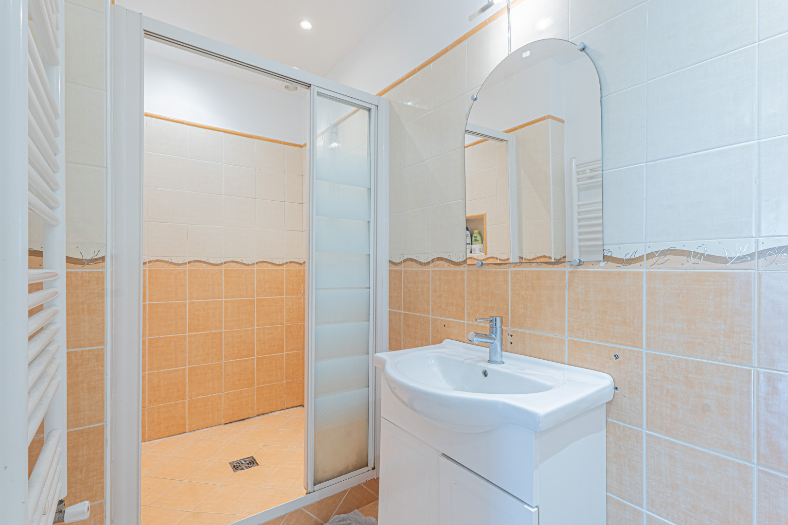 
                                                Vente
                                                 .