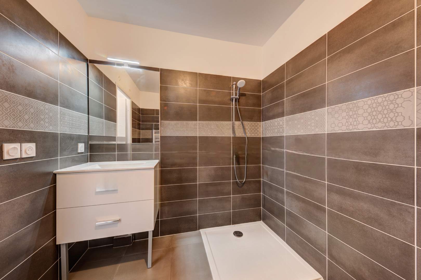 
                                                Location
                                                 .