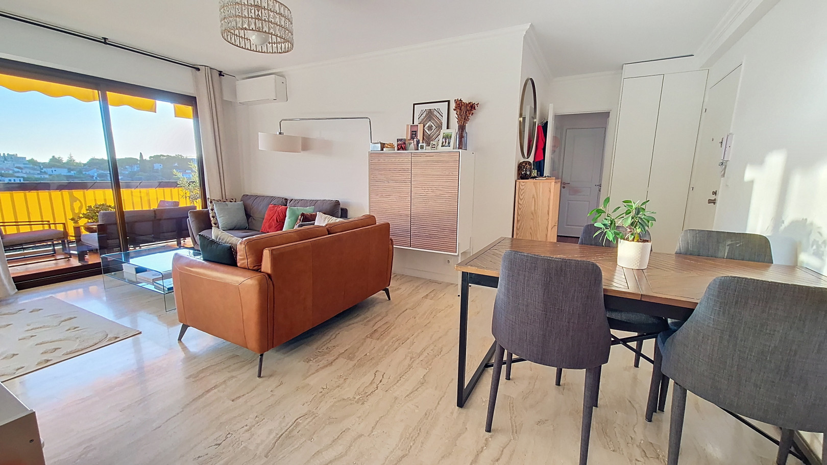 
                                                Vente
                                                 .