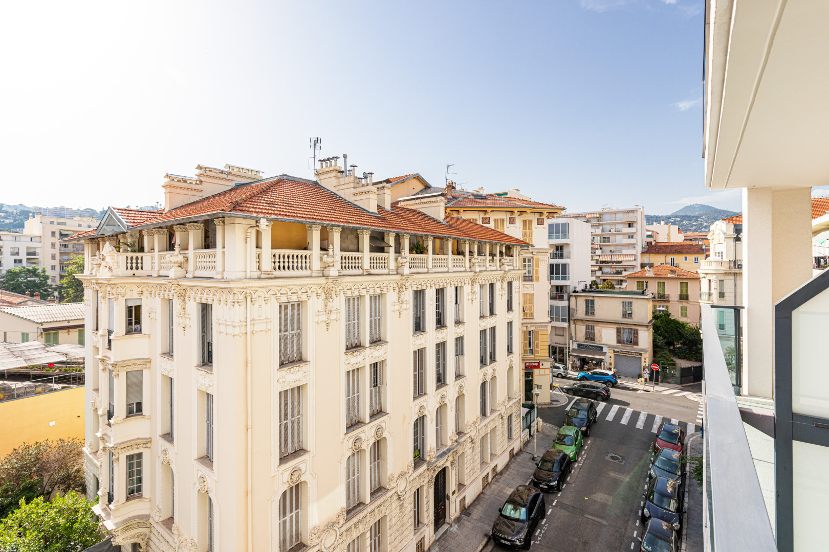 
                                                Vente
                                                 .