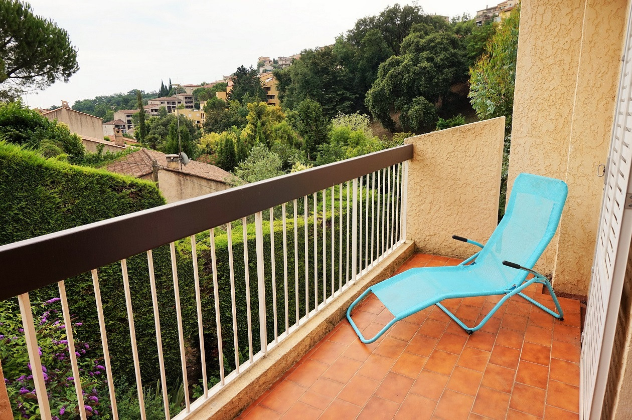 
                                                Vente
                                                 .