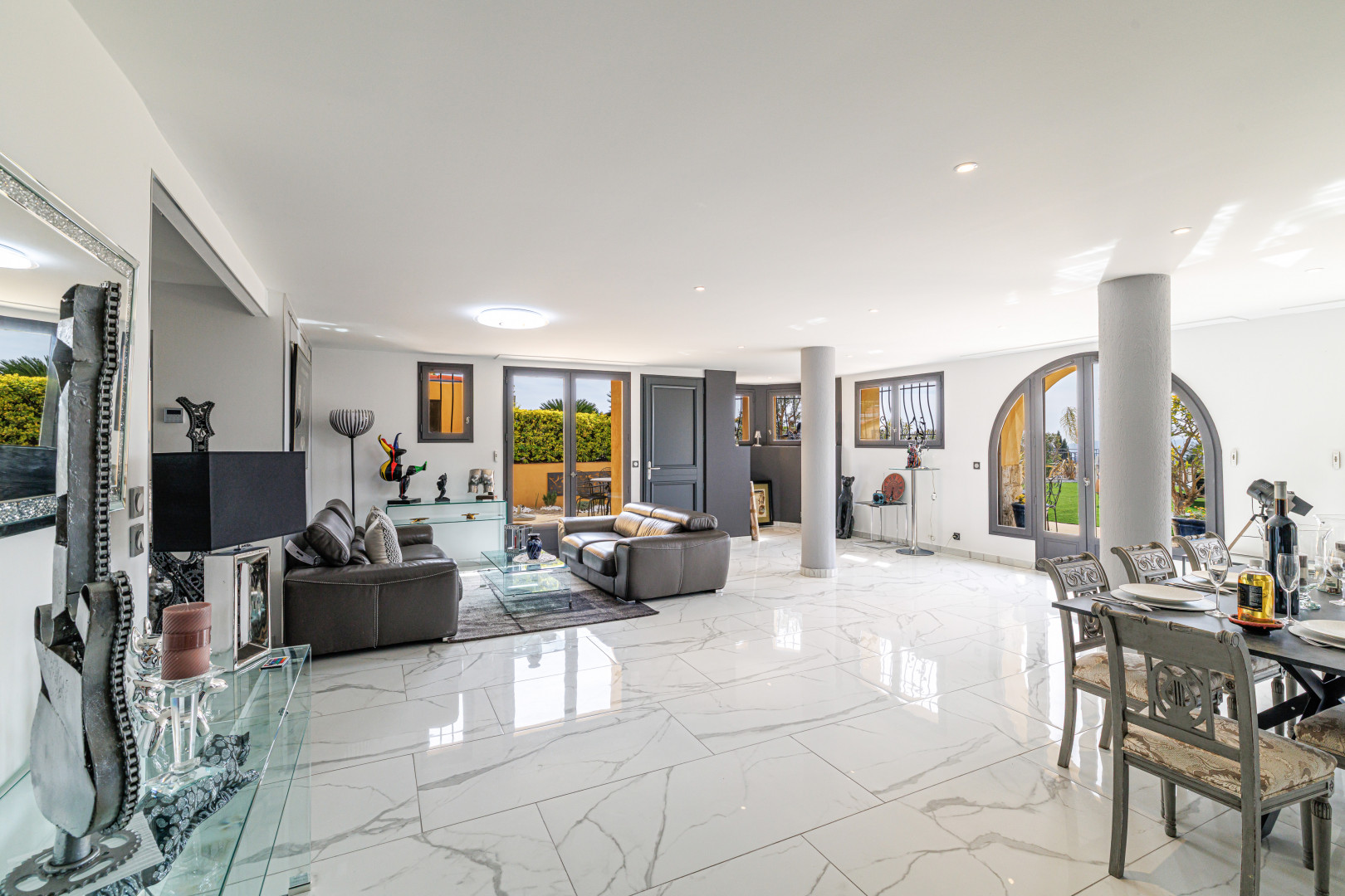 
                                                Vente
                                                 .