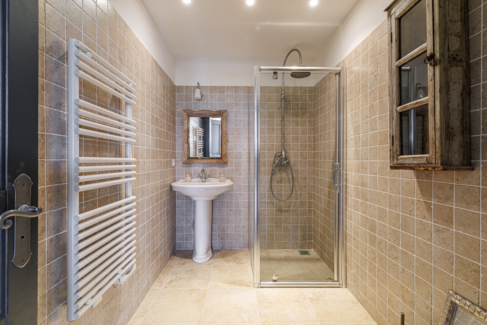 
                                                Vente
                                                 .