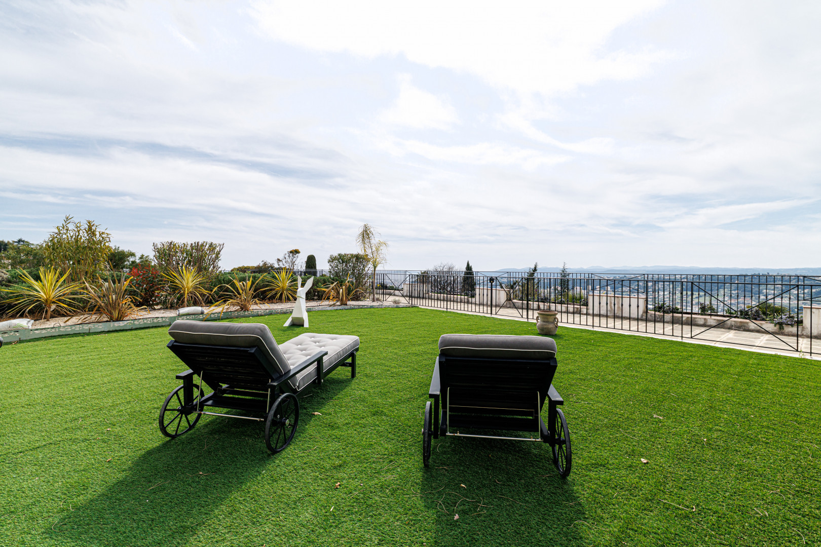 
                                                Vente
                                                 .