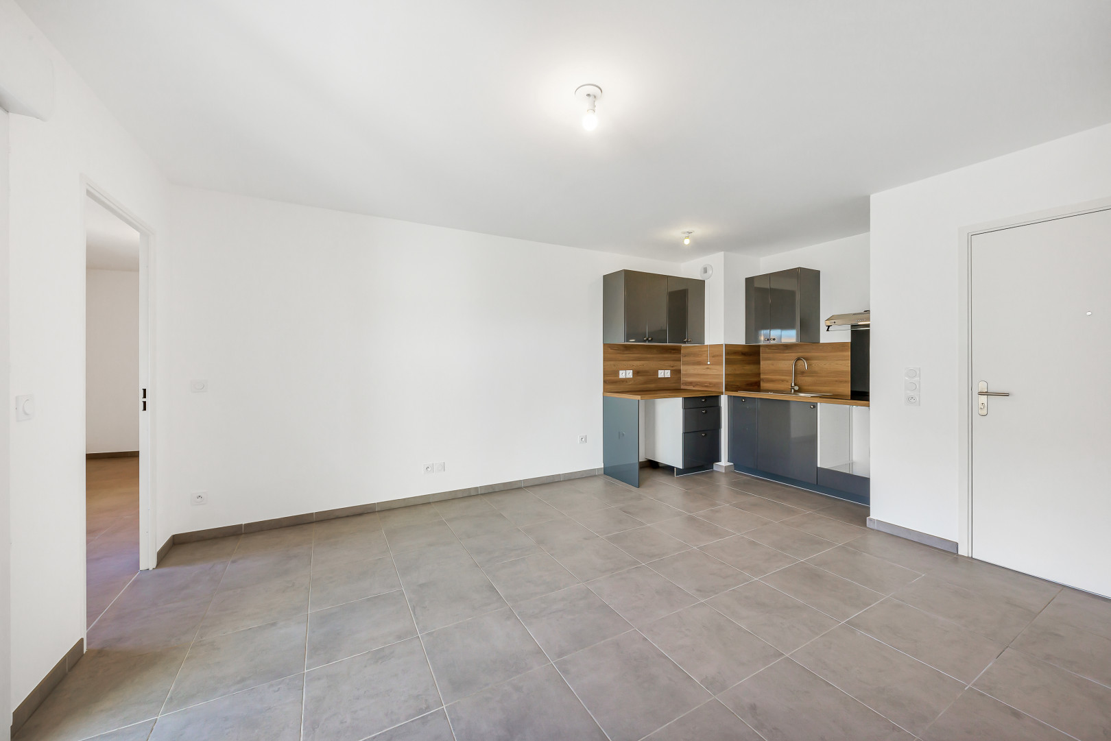 
                                                Location
                                                 .