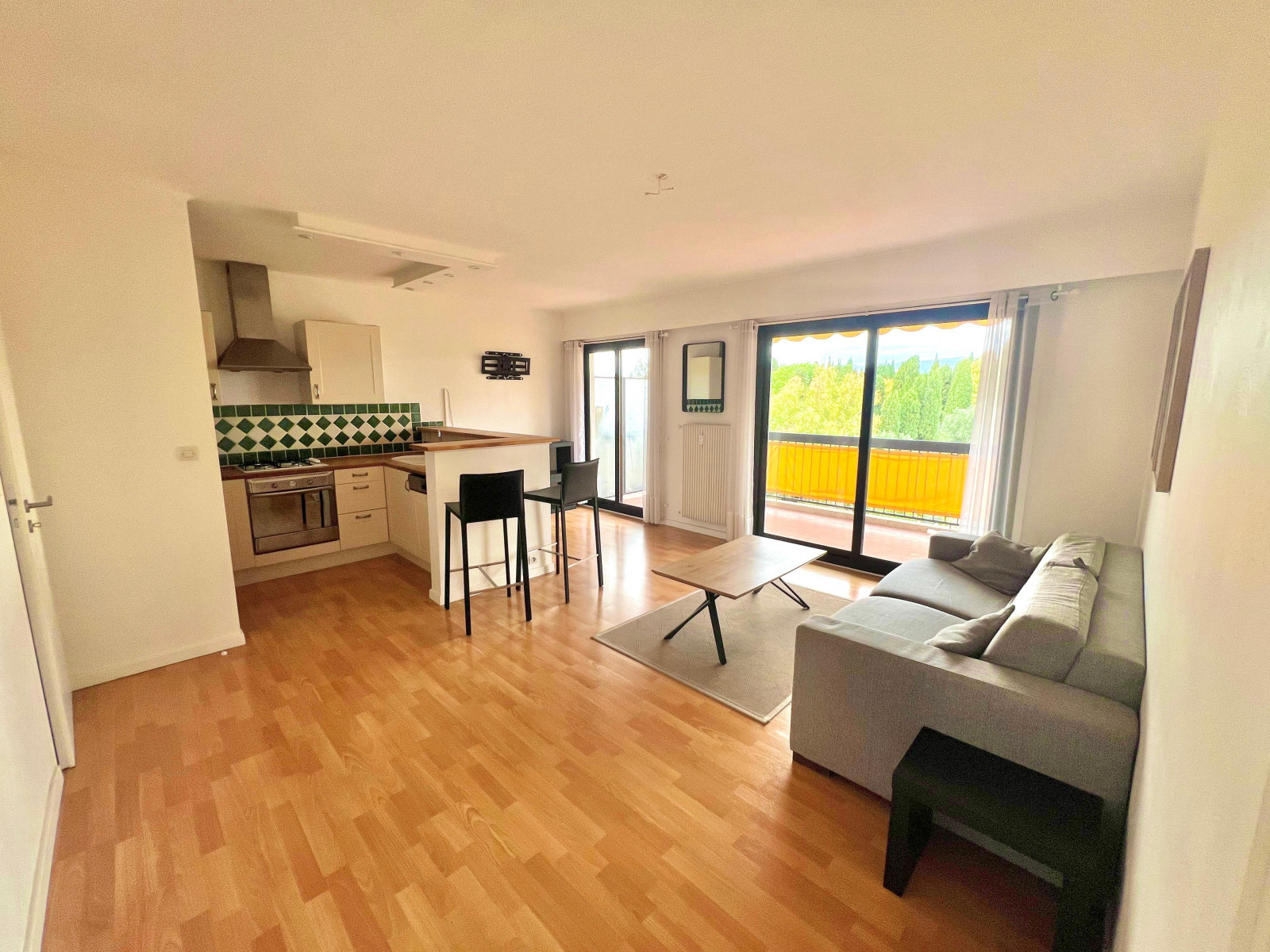 
                                                Vente
                                                 .