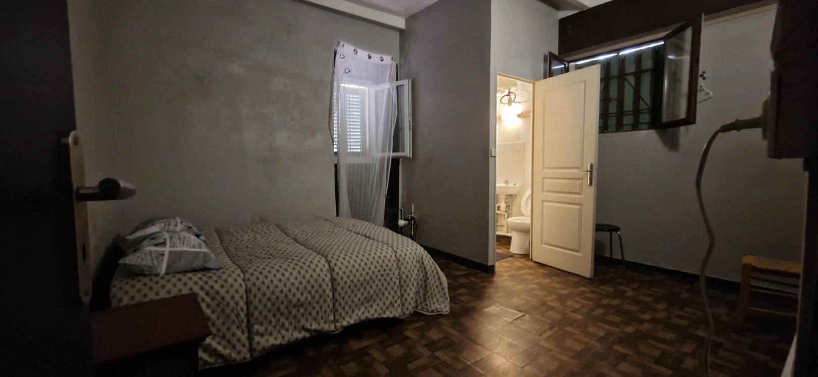 
                                                Vente
                                                 .